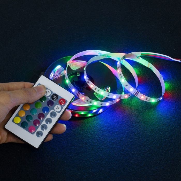Banda cu LED-uri Livarno lumina ambientala 5m