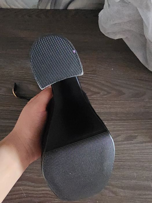 Туфли на каблуке