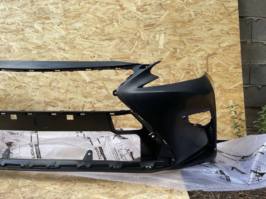 Бампер передний на Лексус ЕС 15-18