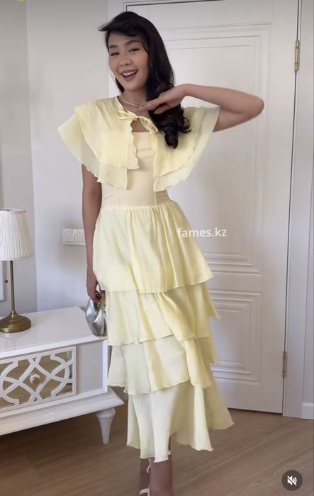 Продается платье  15 тысяч,торг имеется..