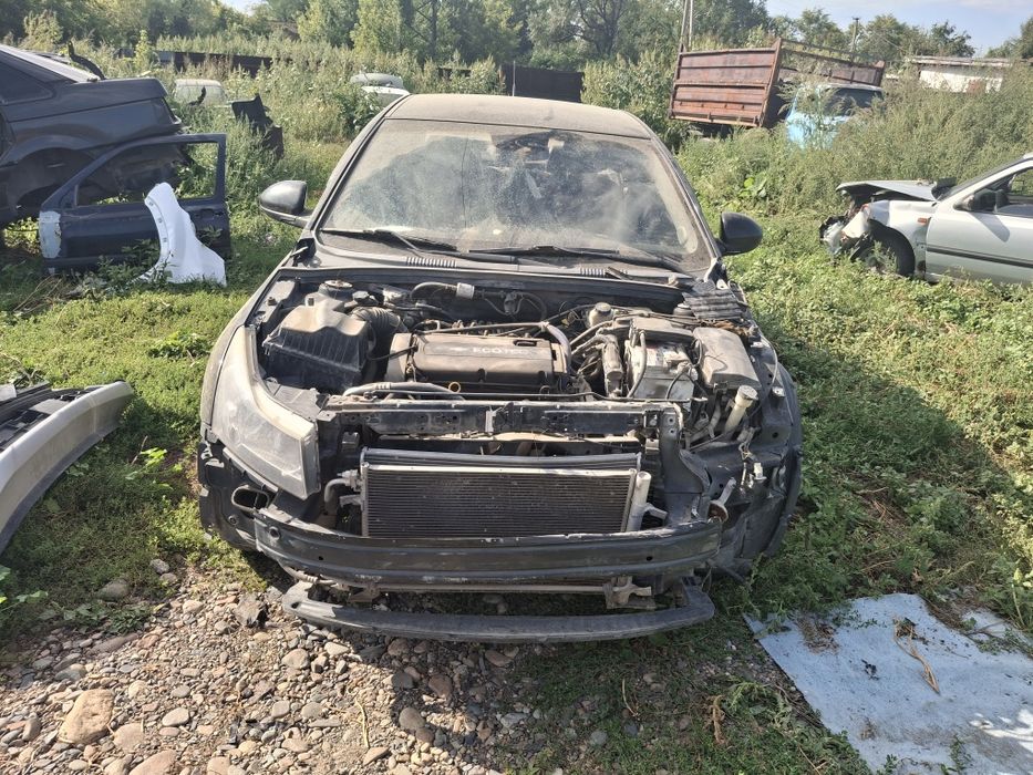 Запчасти шевролет.