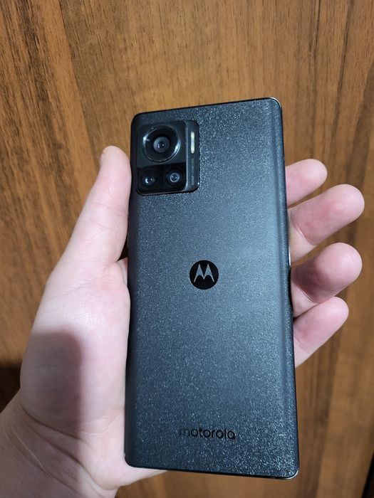 Моторолла эдж 30 ультра