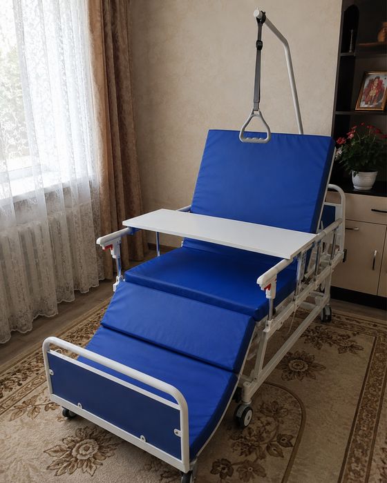 Медицинская кровать