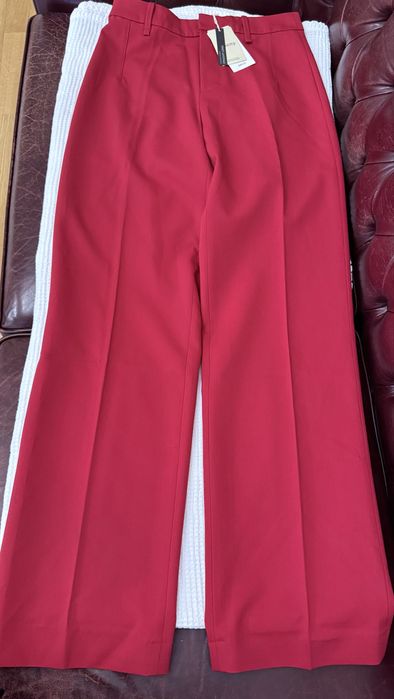 Распродажа  брюк Mango