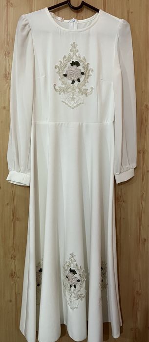 Продам плятье 42 размер