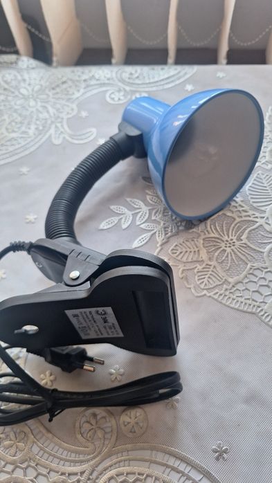 Настольный светильник