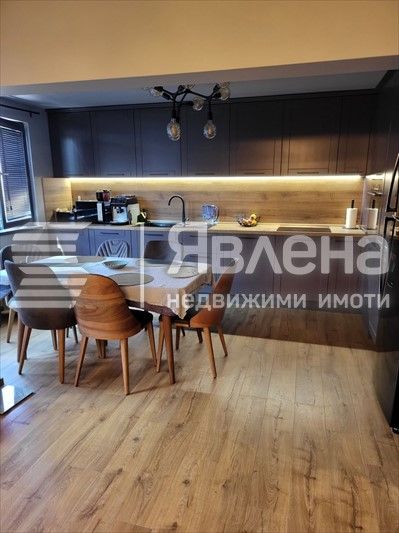 Продава се Многостаен апартамент в Несебър - 120 кв.м за 2075 €/кв.м - Снимка #3