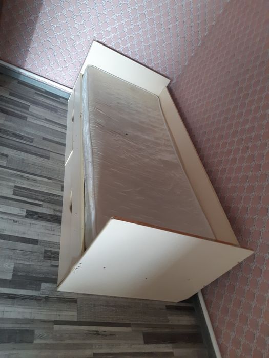 ОТДАМ даром Кровать