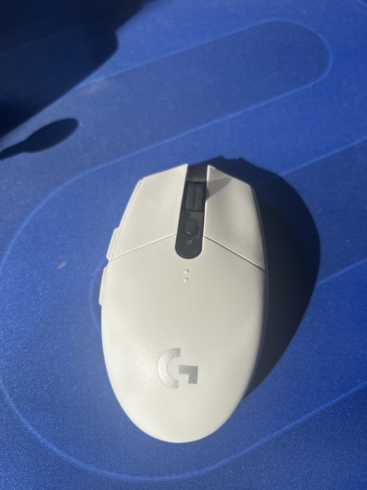 Мышька logitech lightspeed g304