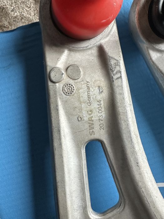 Рычаги бмв е46 новые SWAG