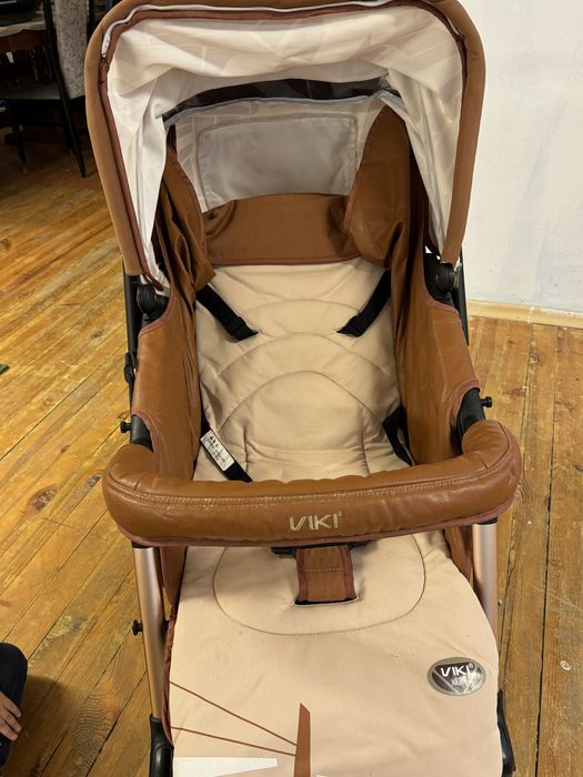 Детская прогулочная коляска