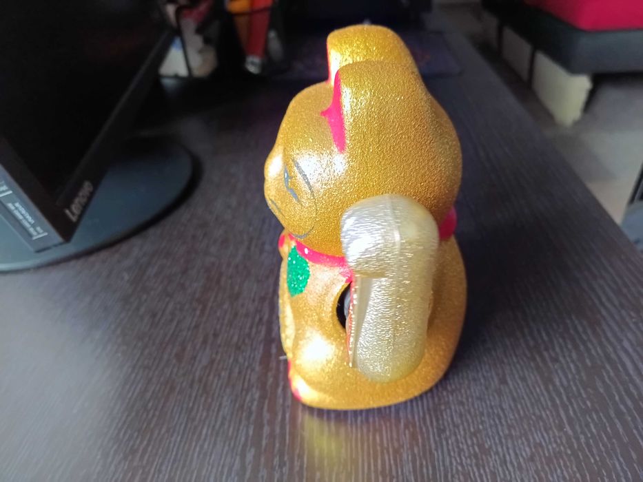 Pisica norocoasa ceramica Maneki Neko aurie