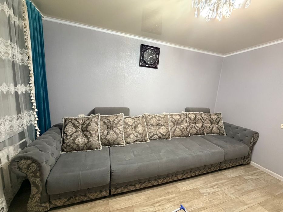 Продам Диван в Хорошем состояни