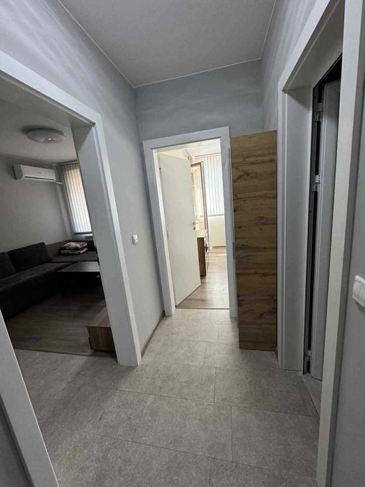 Дава се под наем Двустаен апартамент в София, Малинова долина - 60 кв.м за 612 € - Снимка #2