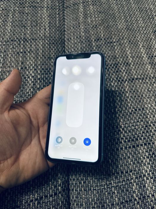 iPhone XR Blue – 64 GB – Stare excelentă