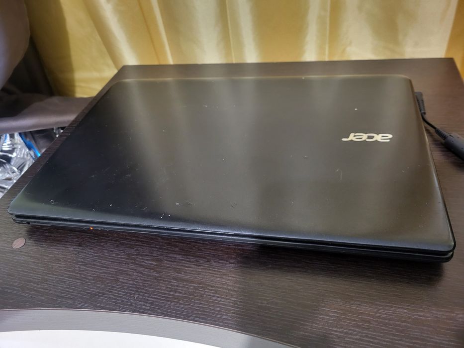 Laptop Acer  Quad-core+SSD