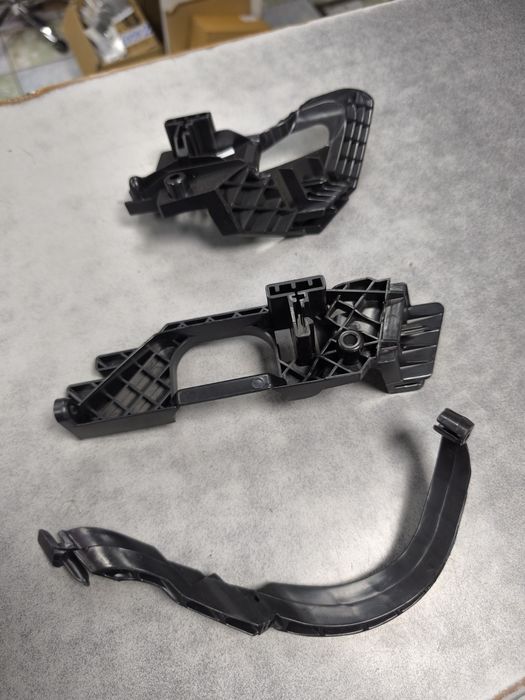 Кронштейн фар BMW F15