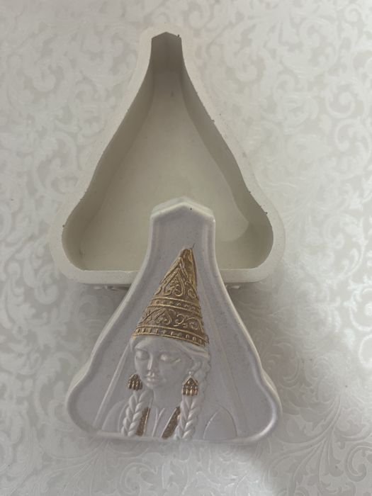 Продам шкатулку