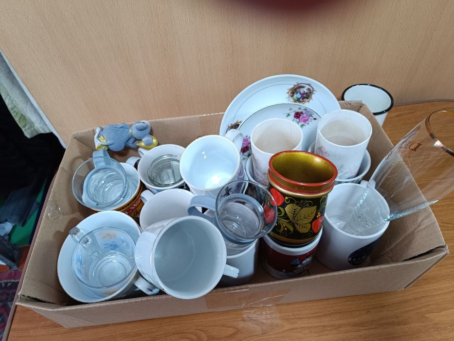 Продается керамическая посуда времён СССР.