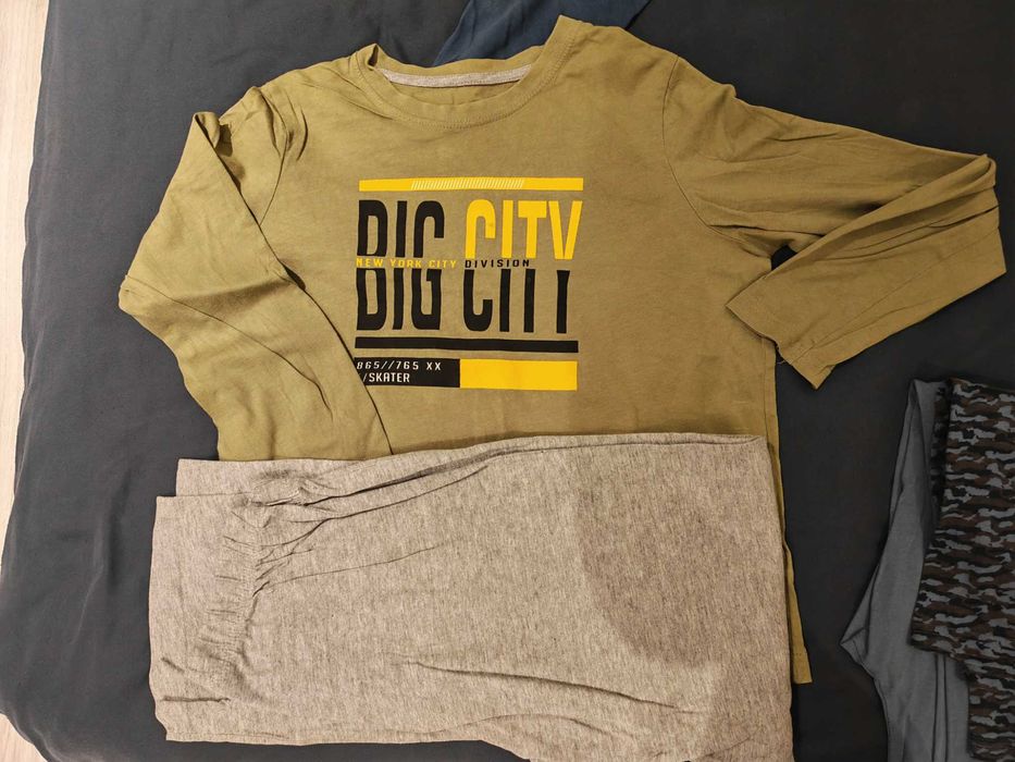 Детски пижами размер 146-152, с дълъг ръкав - 3 броя комплект