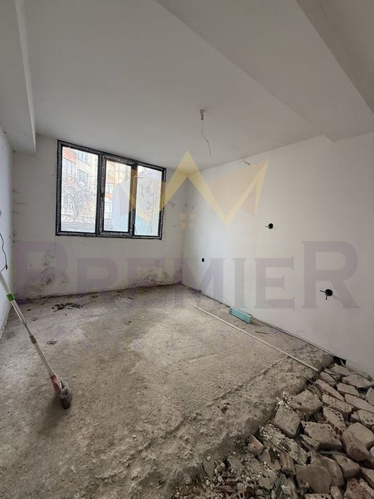 3-стаен в София-Редута площ 110 цена 165000