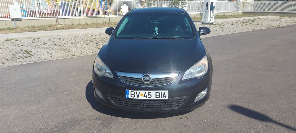 OPEL Astra 2011 — imagine 2