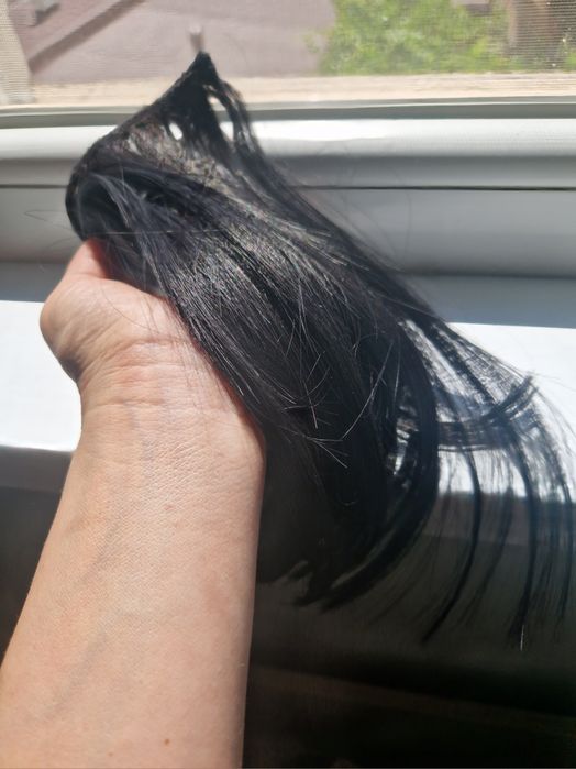 Естествена черна коса