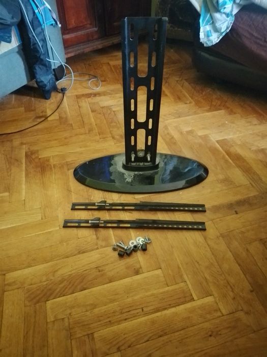 стойка за телевизор фул комплект Стойка за TV