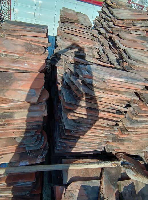 Țiglă veche de vânzare