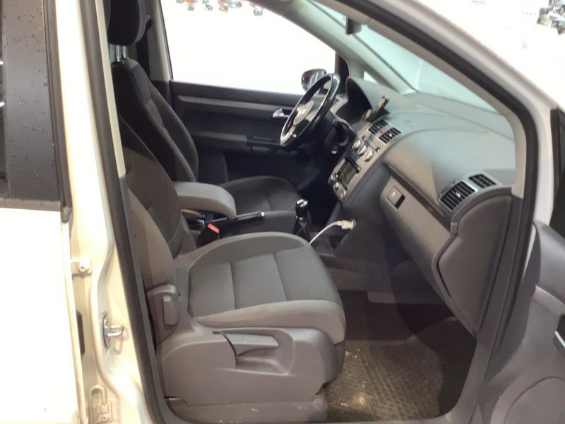 Volkswagen Touran 1.6 TDI Comfortline BlueMotion Tech 2014