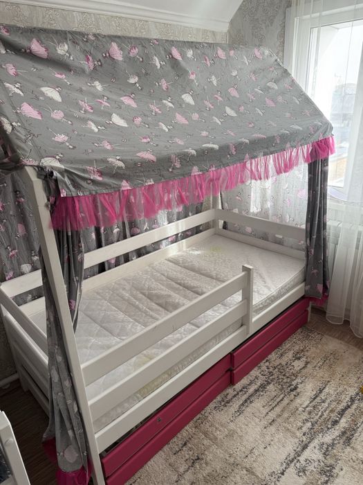 Детская кровать домик