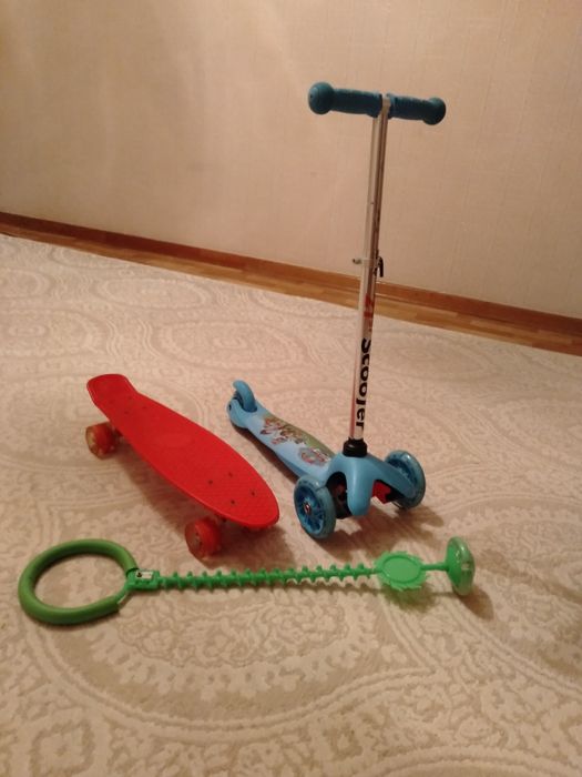 Продам самокат+ скакалка