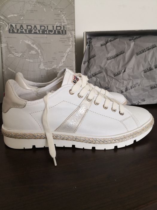 Обувки Napapijri - ест. кожа