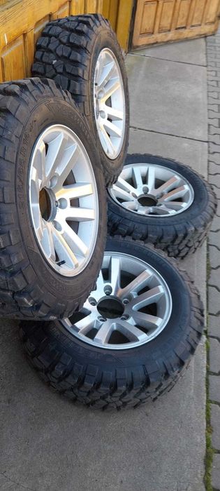 Anvelope de teren 215/65/16 Suzuki