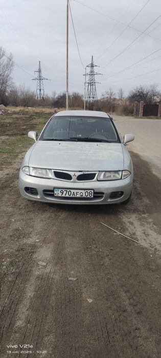 Продам машину митсубиши каризма