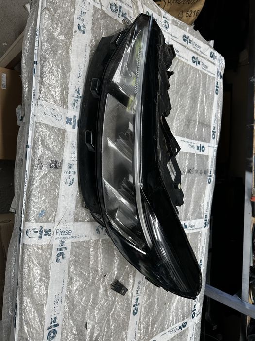 Far stânga full led ford kiga.2.cod:PV4B-13E015-CE