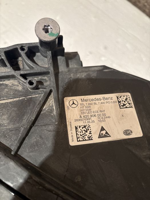 Фар Mercedes Citan W420