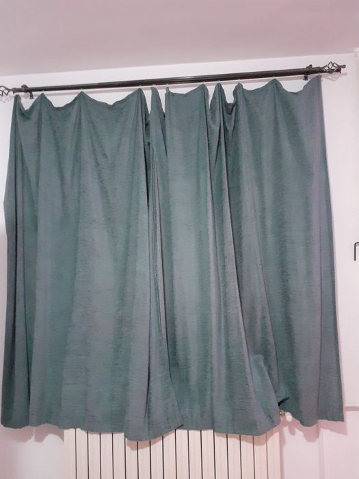 Draperii diverse mărimi și culori