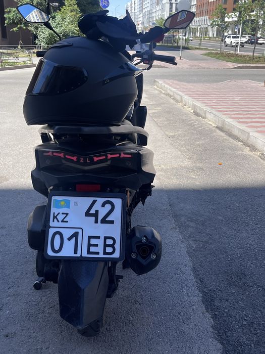продам мопед maxi lia 150