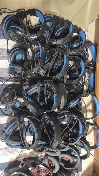 35 игровых наушников с микрофоном б/у — лотом