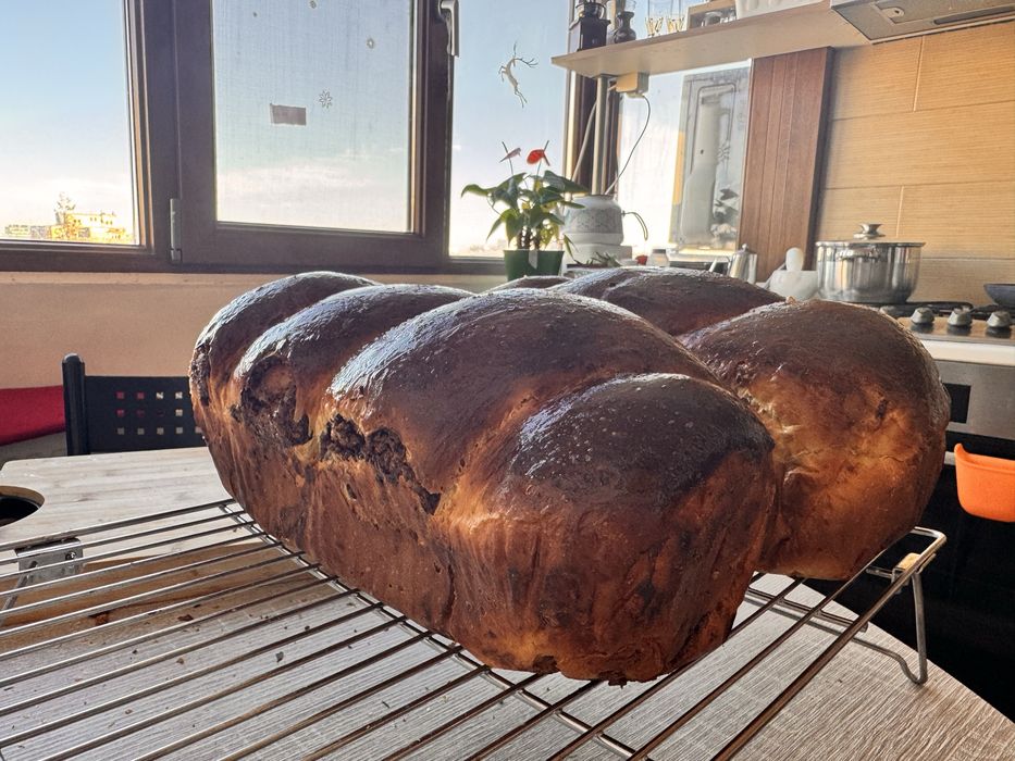 Cozonaci cu unt caramelizat la comanda