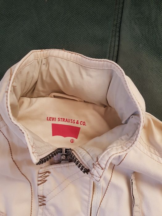 Пролетно- есенно Яке Levi's