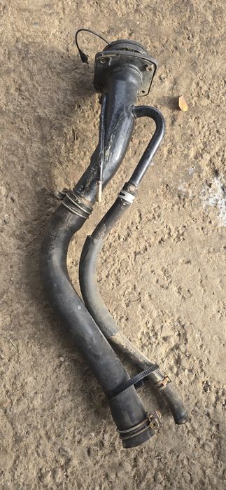 Conducta/ gât  umplere rezervor suzuki jimny