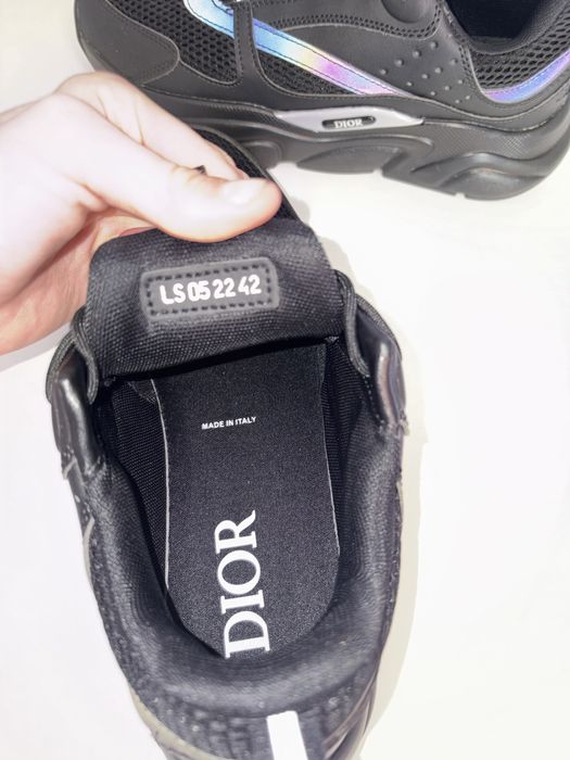 Dior B22 rainbow 超希少　42 Dior B22 Rainbow Reflective-Marimea 42/43 Pe stoc Pitesti • OLX.ro