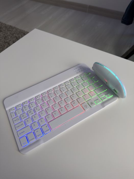 Tastatura si mouse Bluetooth LED RGB slim Usb C