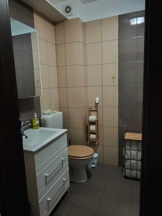 Apartament cu 2 camere sector 4