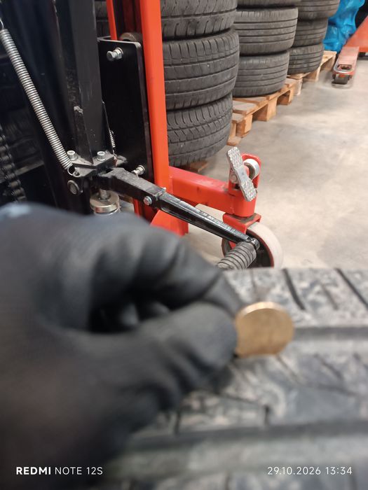 Гуми Hankook 205 55 16