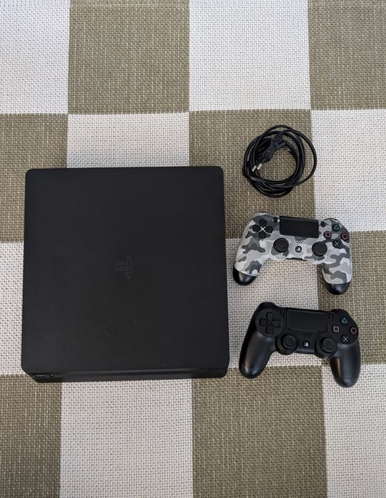PS4 SLIM 1TB + 2 x Controller DualShock