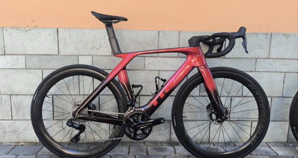 Карбонов велосипед TREK MADONE SLR 9.Dura Ace di2-12V.2024г.
