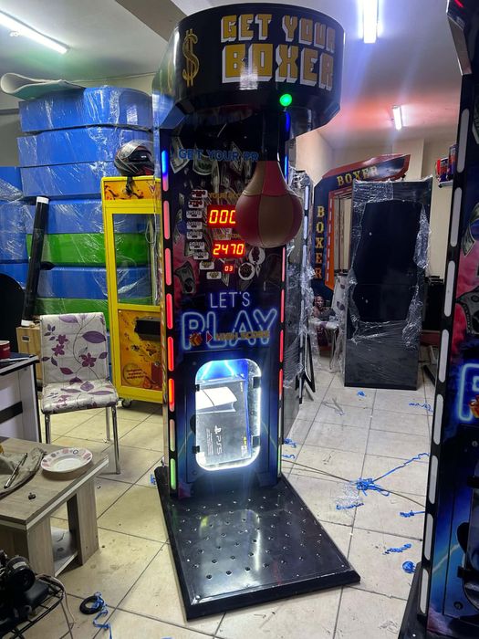 НОВ МОДЕЛ БОКСОВА МАШИНА С НАГРАДИ